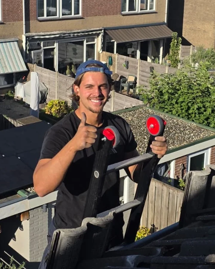 Levi Hoek, dakdekker en eigenaar van Hoek Dakwerken